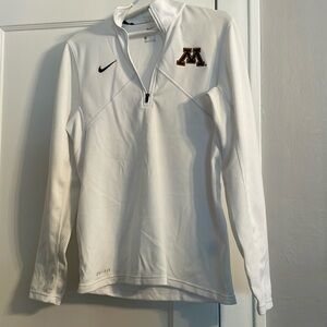 U of M Nike half zip pullover white S